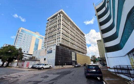 Unica Oportunidad Ave. Luis Muñoz Rivera, Ofi. Comercial, 2,400pc